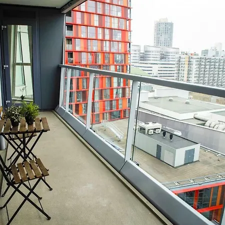 Calypso City Center Near Central Station With Parking Apartment *