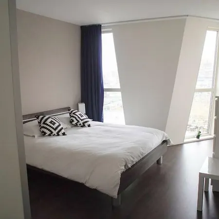 Calypso City Center Near Central Station With Parking Apartment *